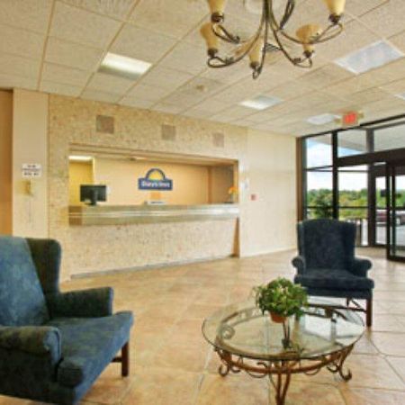 Days Inn Port Jervis Beltér fotó