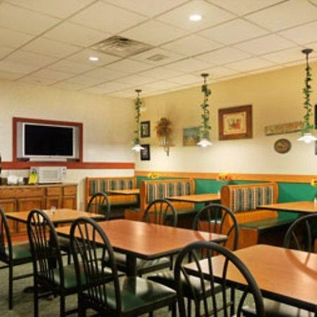 Days Inn Port Jervis Étterem fotó